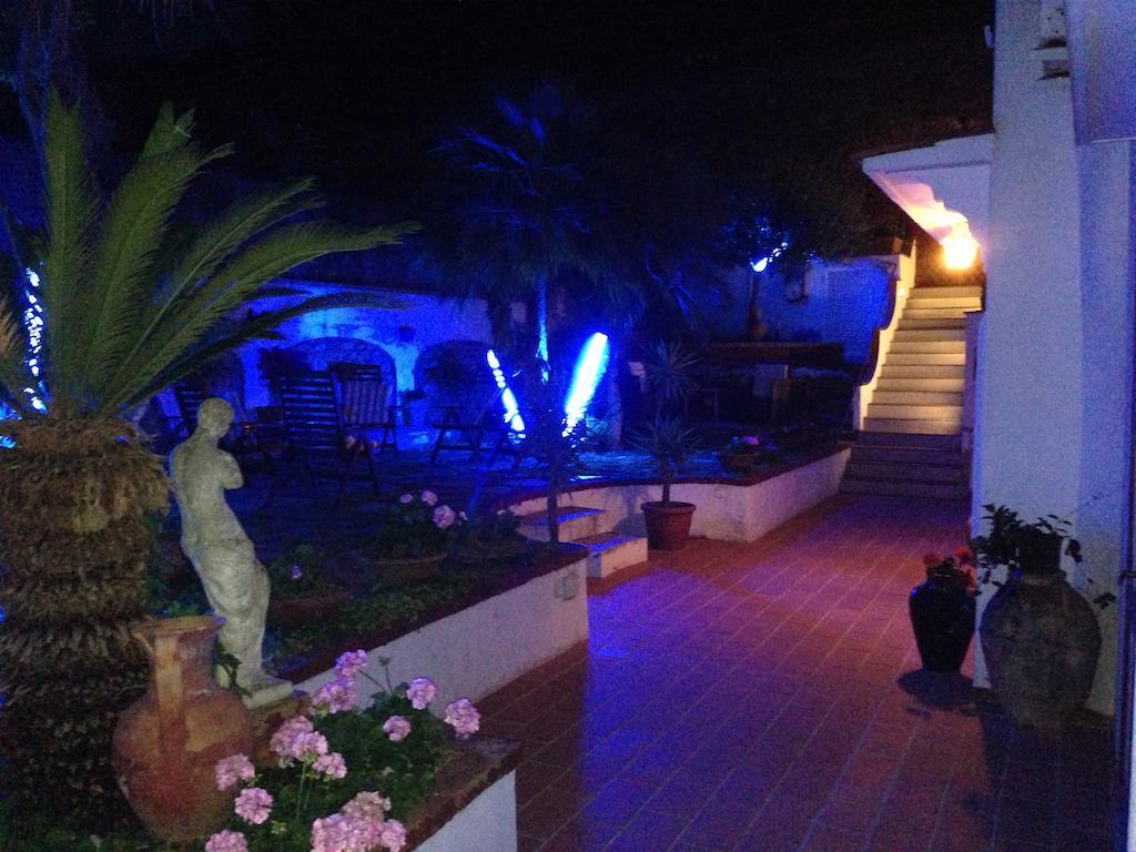 Mediterraneo Bed & Breakfast 阿纳卡普里 外观 照片