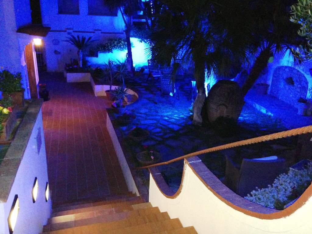 Mediterraneo Bed & Breakfast 阿纳卡普里 外观 照片
