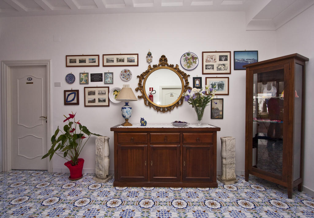 Mediterraneo Bed & Breakfast 阿纳卡普里 外观 照片