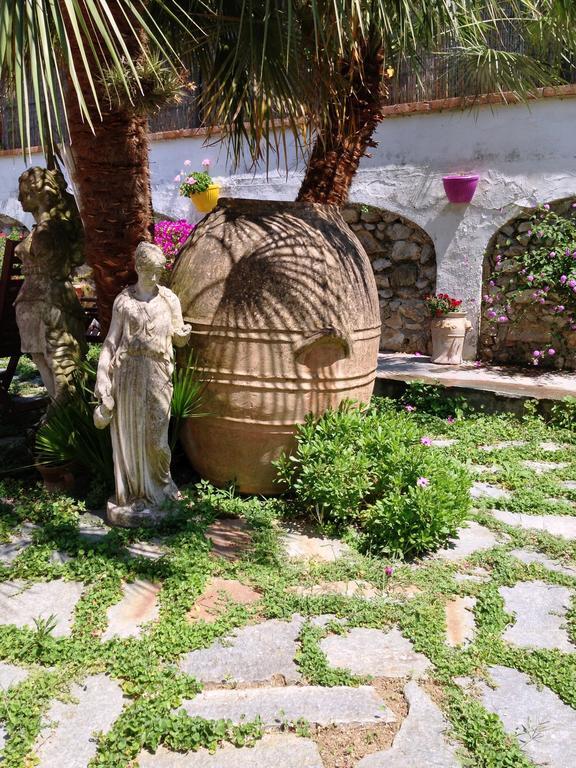 Mediterraneo Bed & Breakfast 阿纳卡普里 外观 照片
