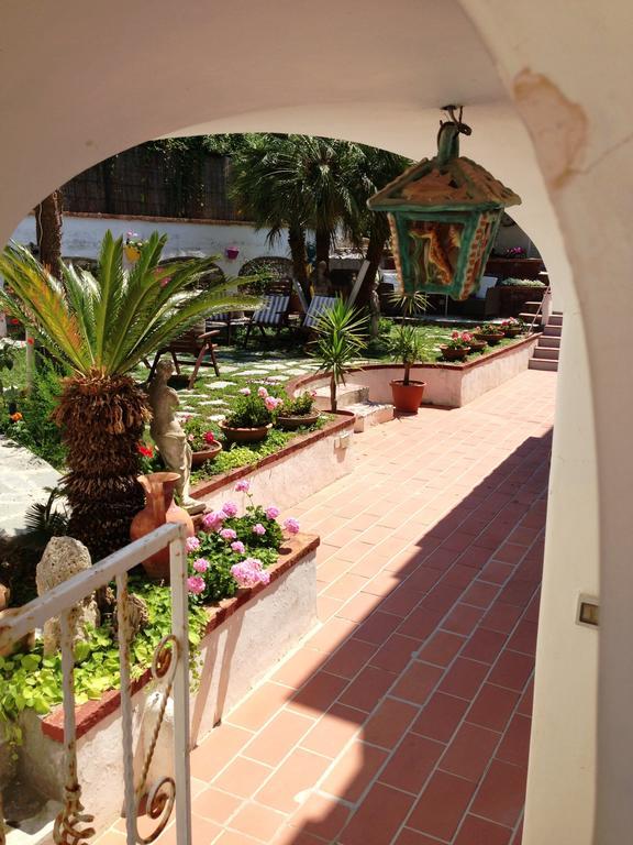 Mediterraneo Bed & Breakfast 阿纳卡普里 外观 照片
