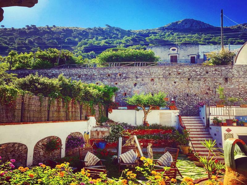 Mediterraneo Bed & Breakfast 阿纳卡普里 外观 照片