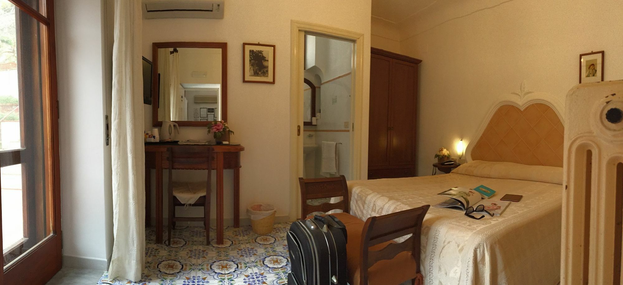 Mediterraneo Bed & Breakfast 阿纳卡普里 外观 照片